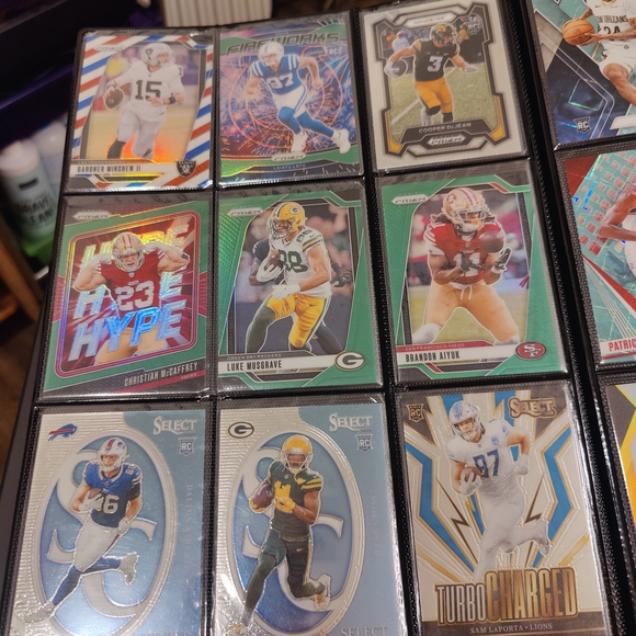 Sports Card Collection - Picture 13 of 16